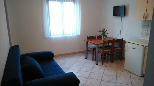 Apartmani Petra Pakostane Ngoại thất bức ảnh